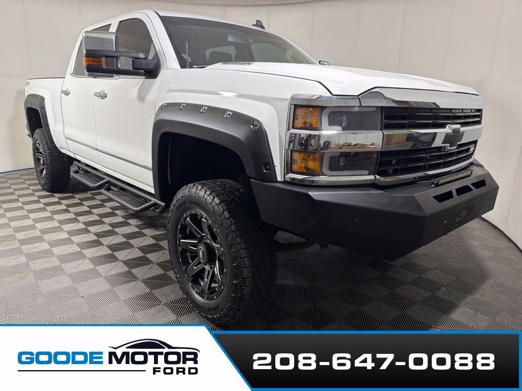 Used 2015 Chevrolet Silverado 2500 LTZ w/ Duramax Plus Package AWD/4WD image 2