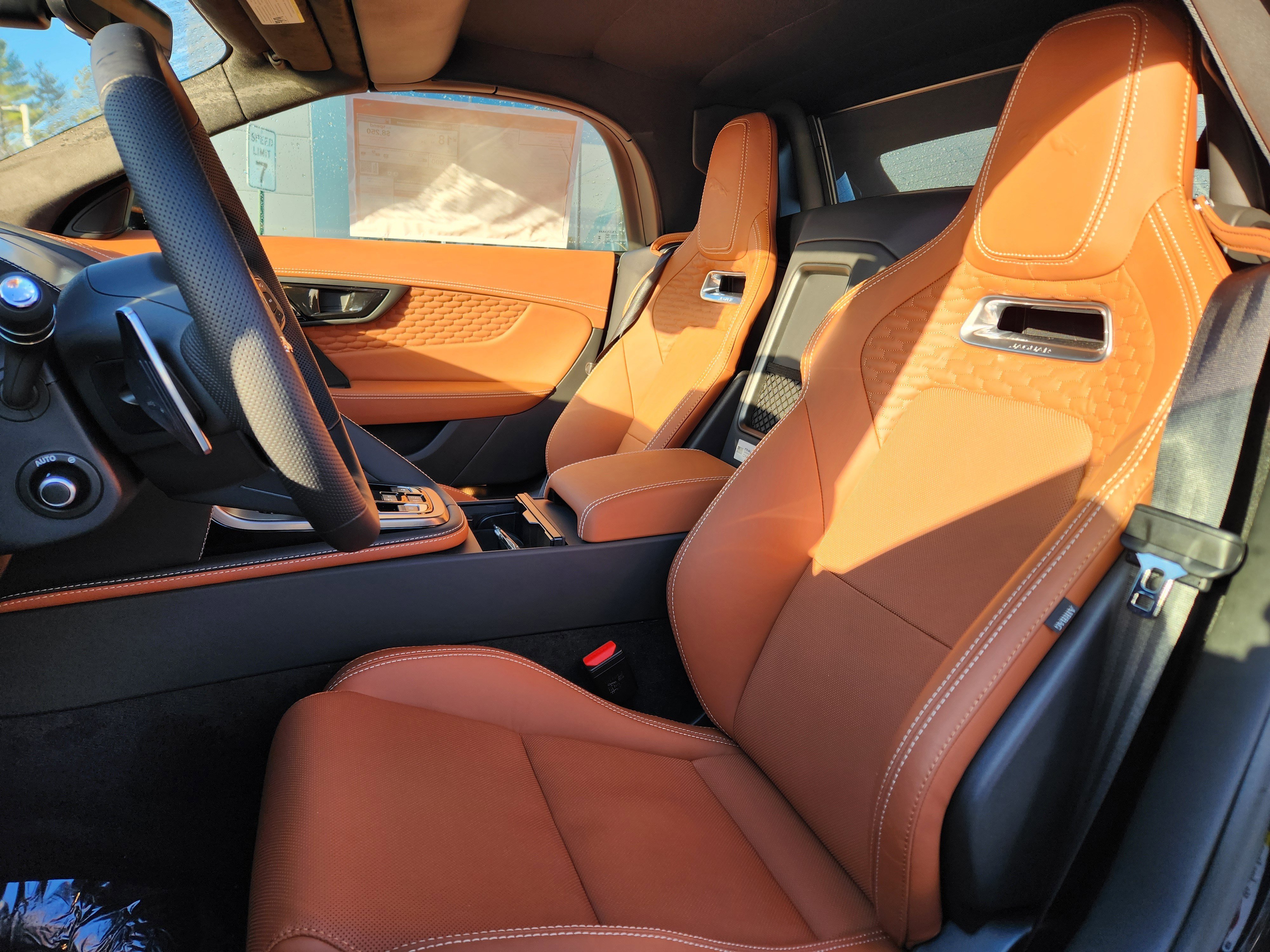 Used 2024 Jaguar F-TYPE R AWD/4WD image 8