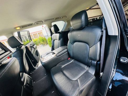 Used 2014 INFINITI QX80 4WD w/ Theater Package image 22