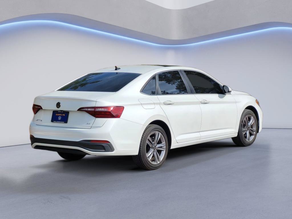 Used 2022 Volkswagen Jetta SE FWD image 5
