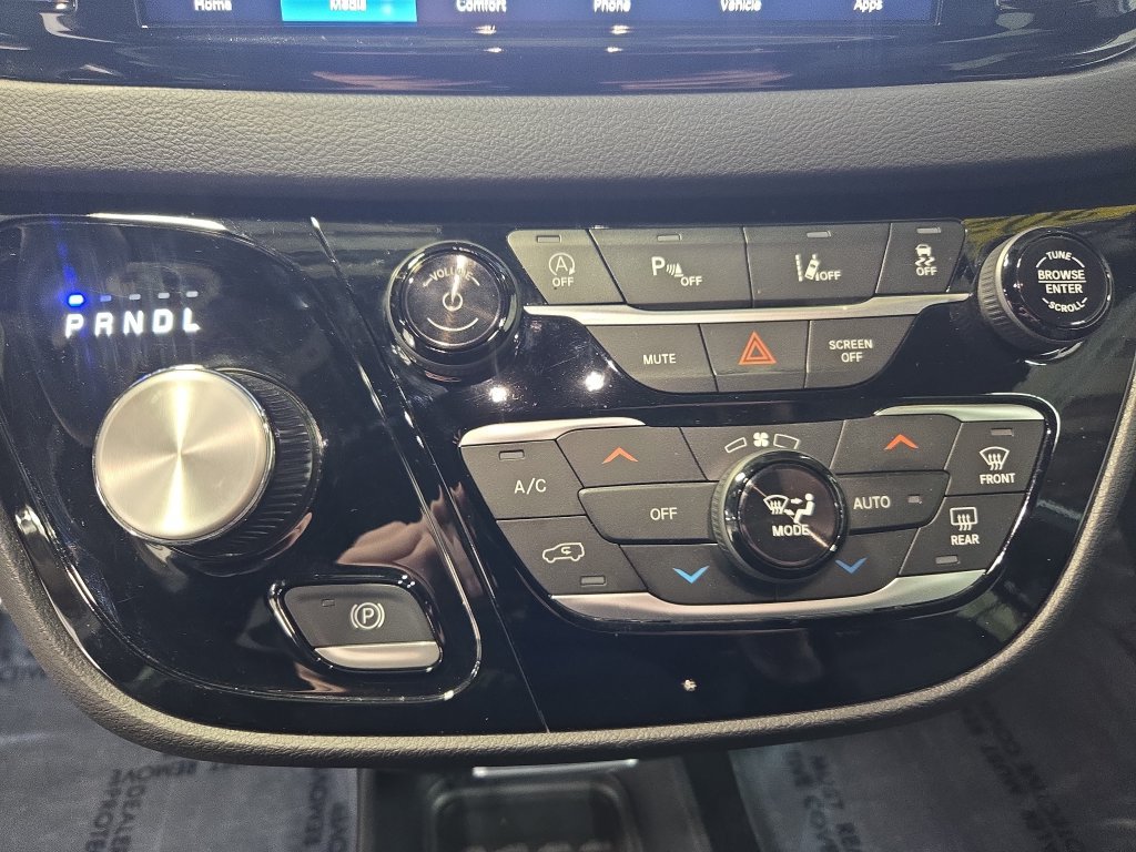 Used 2026 Chrysler Pacifica Select FWD image 27