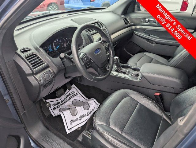Used 2018 Ford Explorer XLT w/ Equipment Group 202A AWD/4WD image 16