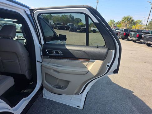 Used 2018 Ford Explorer Limited w/ Equipment Group 301A image 12