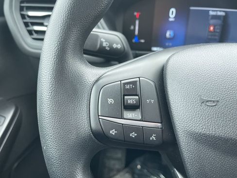 Used 2025 Ford Escape Active AWD/4WD image 19