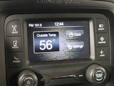 Used 2017 Jeep Renegade Latitude image 35