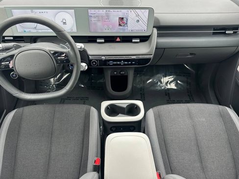 Used 2024 Hyundai Ioniq 5 SEL RWD image 15