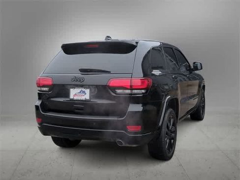 Used 2021 Jeep Grand Cherokee Laredo X image 8