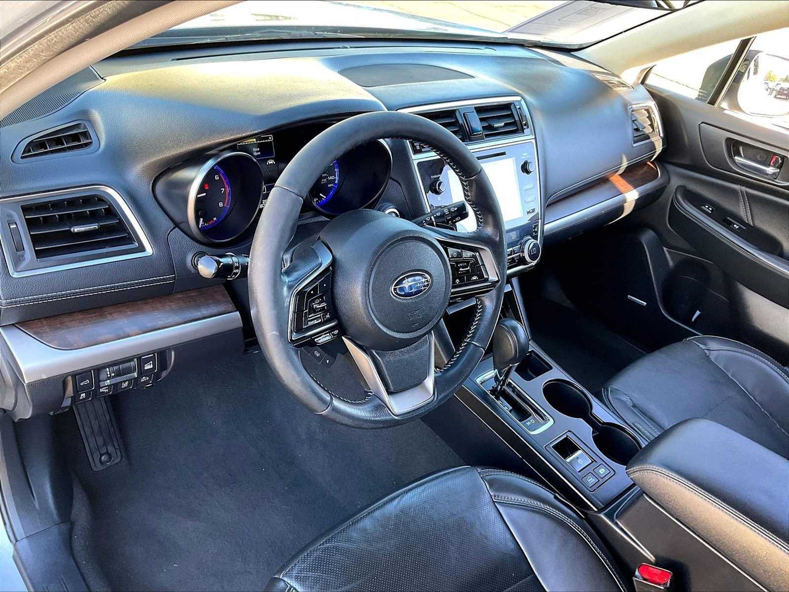 Used 2019 Subaru Outback 2.5i Limited AWD/4WD image 17