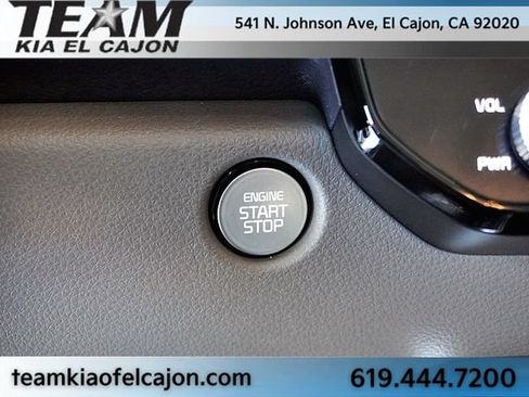 Certified 2026 Kia Carnival EX FWD image 32