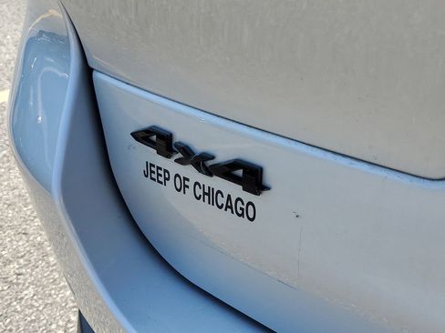 Certified 2025 Jeep Grand Cherokee L Altitude AWD/4WD image 7