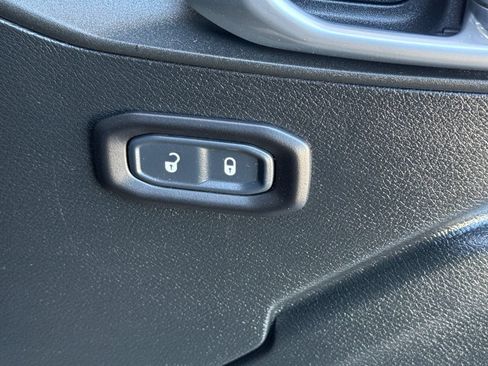 Used 2020 Jeep Wrangler Unlimited Rubicon w/ LED Lighting Group AWD/4WD image 21