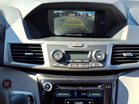 Used 2016 Honda Odyssey SE image 17