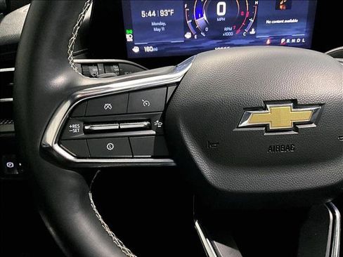 Used 2025 Chevrolet Traverse LT w/ Driver Confidence Package FWD image 20