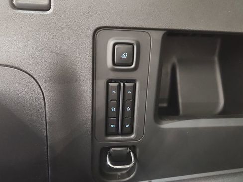 New 2025 Ford Expedition Max Platinum w/ Driver's Package image 31