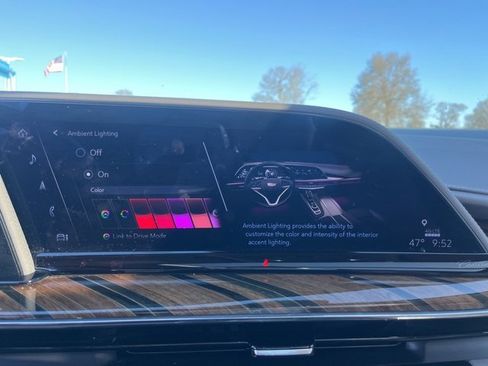 Used 2023 Cadillac Escalade Sport Platinum image 35