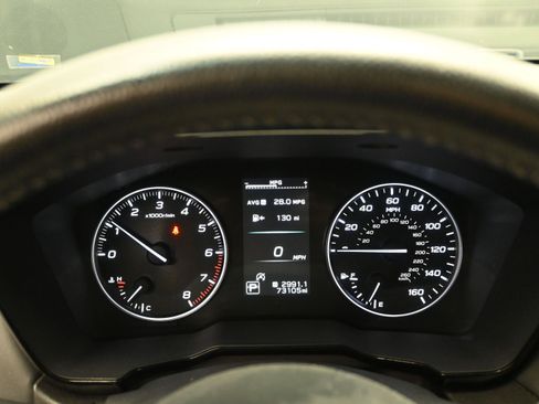 Used 2021 Subaru Legacy Premium image 5