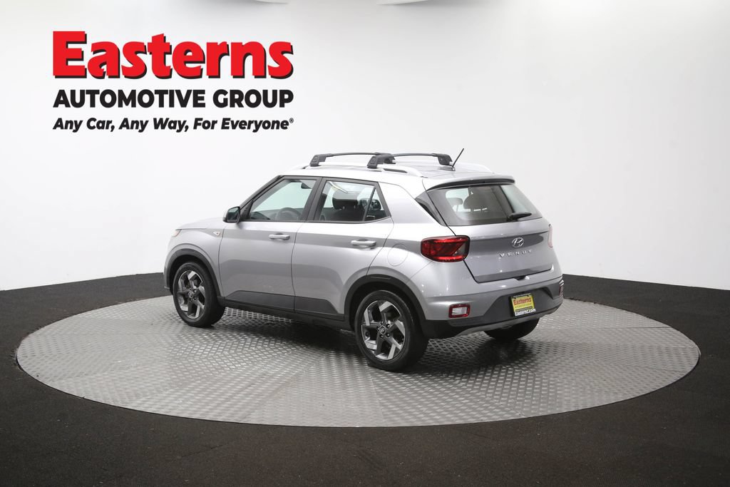 Used 2023 Hyundai Venue SEL FWD image 67