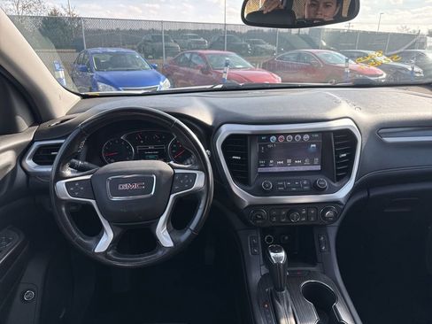 Used 2018 GMC Acadia SLT image 15