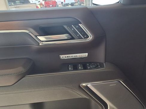 Used 2025 GMC Sierra 1500 Denali w/ Denali Reserve Package AWD/4WD image 20