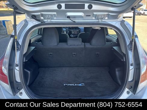 Used 2015 Toyota Prius C Three image 13