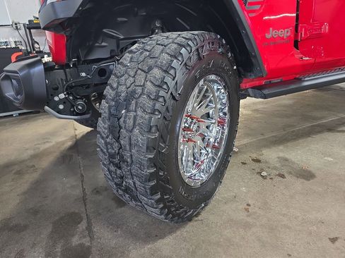 Used 2021 Jeep Gladiator Mojave image 32