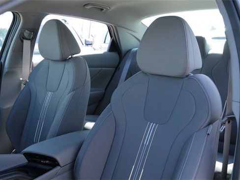 New 2026 Hyundai Elantra Sport image 10