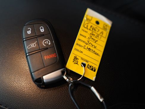 Used 2021 Jeep Grand Cherokee Limited X AWD/4WD image 33