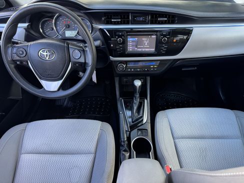 Used 2016 Toyota Corolla LE image 16