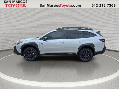 Used 2025 Subaru Outback Wilderness AWD/4WD image 9