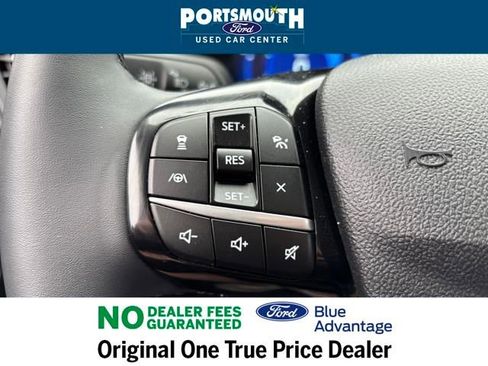 Used 2022 Ford Escape SEL w/ Technology Package image 11