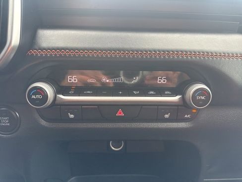 Used 2023 MAZDA CX-50 Meridian Edition image 17