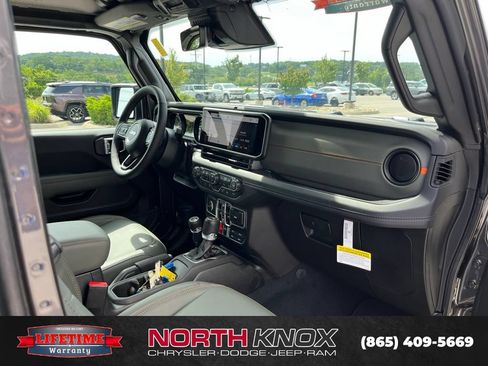 New 2026 Jeep Gladiator Mojave AWD/4WD image 28