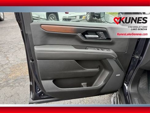 New 2026 GMC Yukon Denali AWD/4WD image 13
