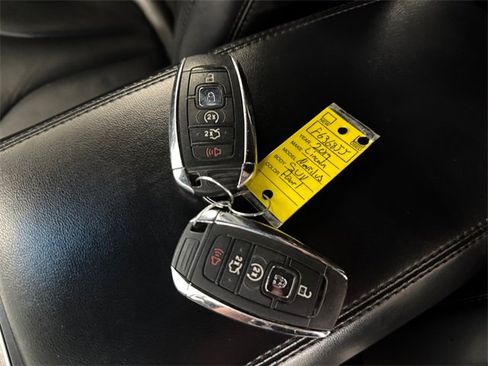 Used 2019 Lincoln Nautilus Reserve image 26