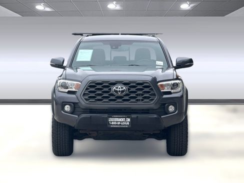 Used 2021 Toyota Tacoma TRD Off-Road w/ Technology Package AWD/4WD image 5