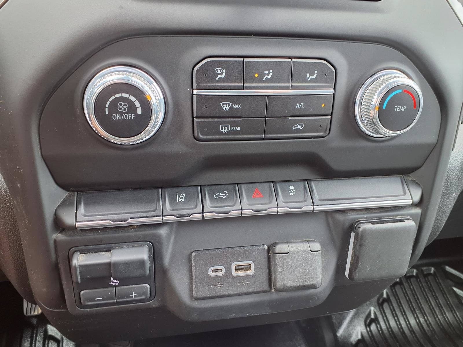 Used 2024 GMC Sierra 3500 Pro w/ Convenience Package AWD/4WD image 10