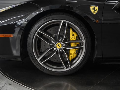 Used 2016 Ferrari 488 Spider RWD image 21