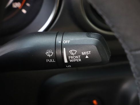 Used 2023 Jeep Gladiator Sport image 33