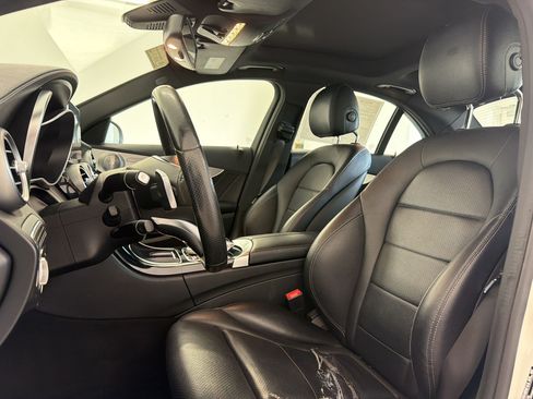 Used 2015 Mercedes-Benz C 300 4MATIC Sedan image 5