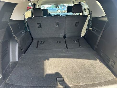 Used 2019 Chevrolet Traverse LT AWD/4WD image 18