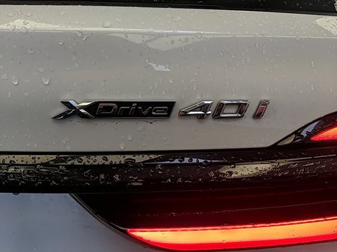 Used 2024 BMW X7 xDrive40i w/ Executive Package image 8