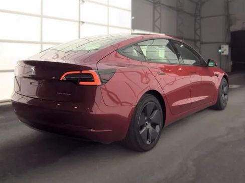Used 2022 Tesla Model 3 Long Range AWD/4WD image 2