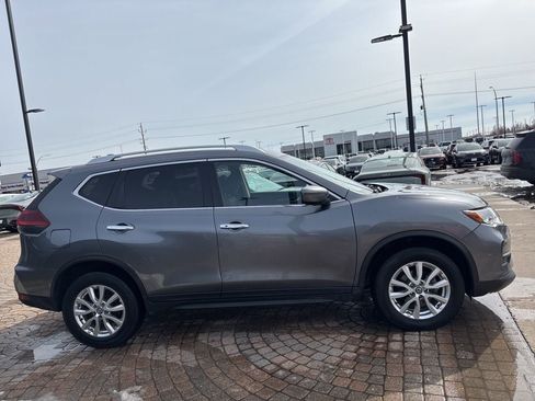 Used 2020 Nissan Rogue SV AWD/4WD image 4