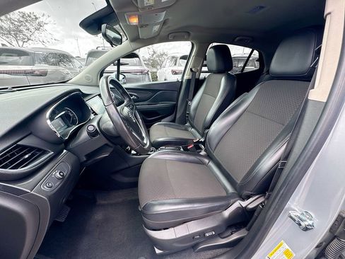 Used 2019 Buick Encore Preferred image 19