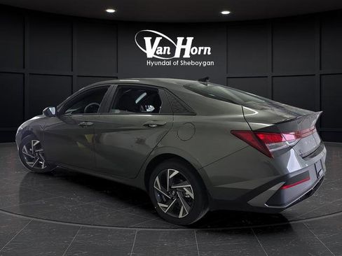 New 2025 Hyundai Elantra Sport image 3