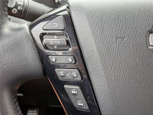 Used 2024 Nissan Armada SL w/ Captain's Chairs Package image 27