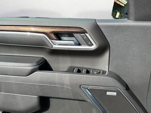 Used 2026 GMC Sierra 1500 Elevation image 23