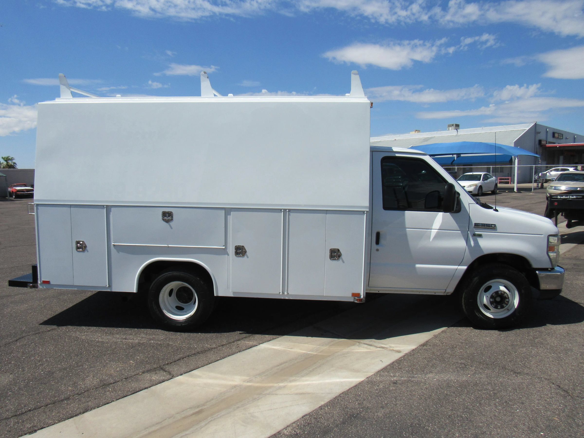 Used 2015 Ford E-350 and Econoline 350 Super Duty w/ Power Windows & Locks Group RWD image 5