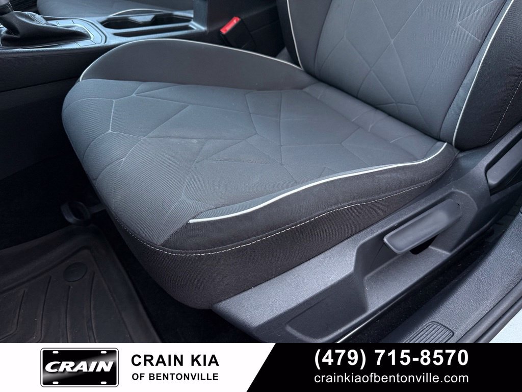 Used 2025 Volkswagen Jetta Sport FWD image 23