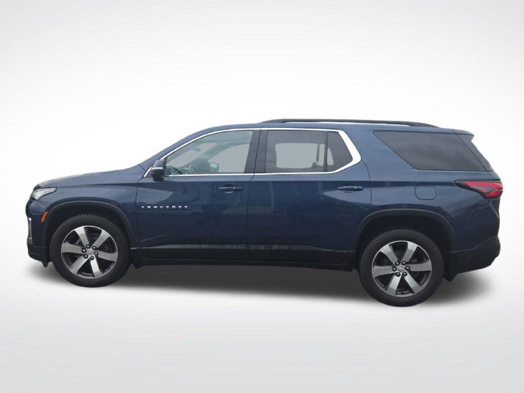 Used 2022 Chevrolet Traverse LT w/ LT Premium Package AWD/4WD image 7